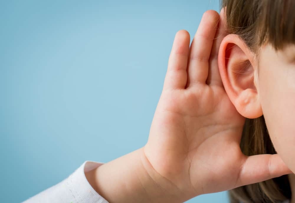Một phụ nữ Mỹ gây quỹ giúp trẻ khiếm thính Việt Nam